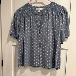 Treasure & Bond Blue/Gray Boxy Flutter Sleeve Blouse